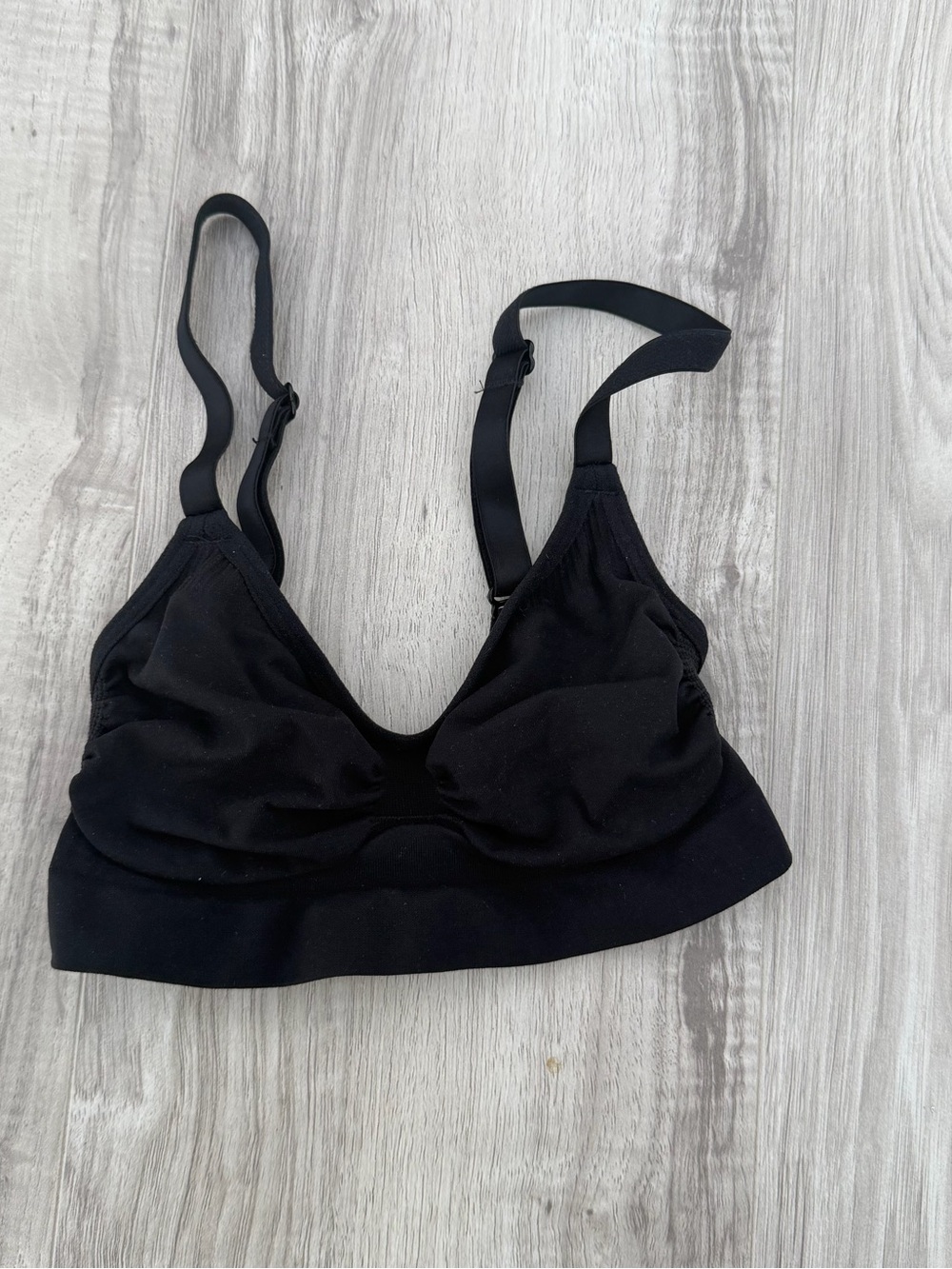 SKIMS Black Wireless Seamless Bralette - Stretch Comfort